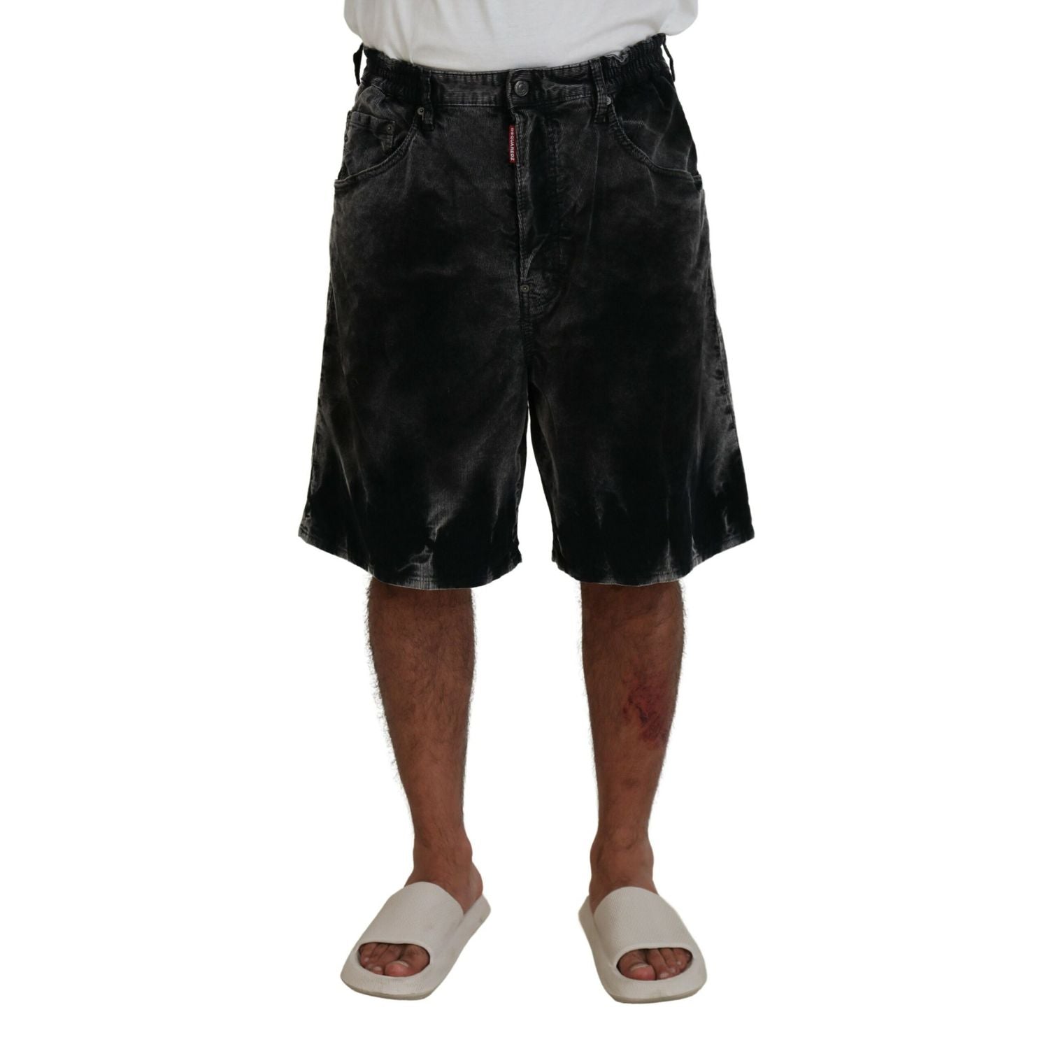 شورت برمودا من قماش مخملي رمادي من Dsquared²