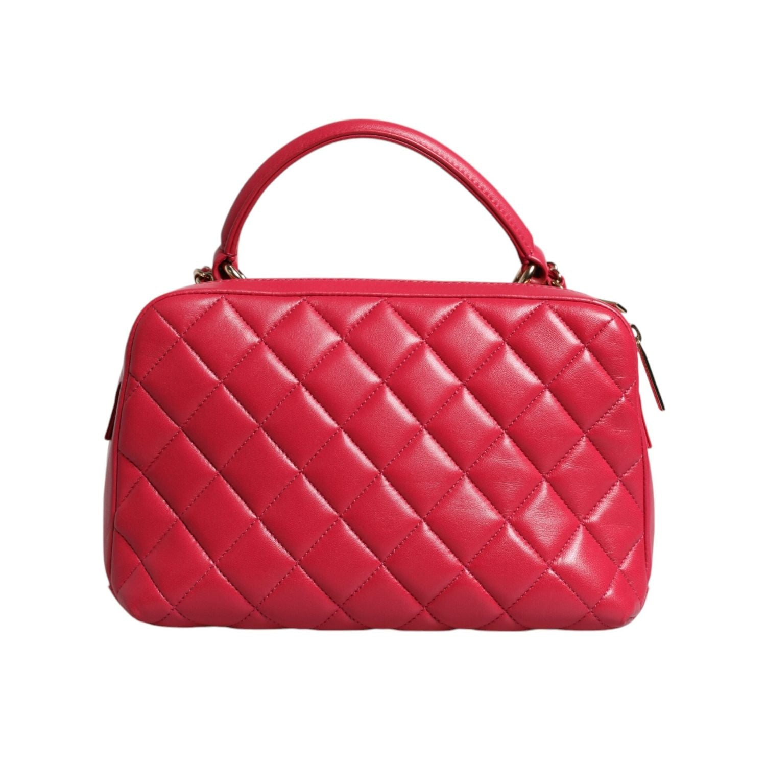 Front view with bag zipped and handles upright.