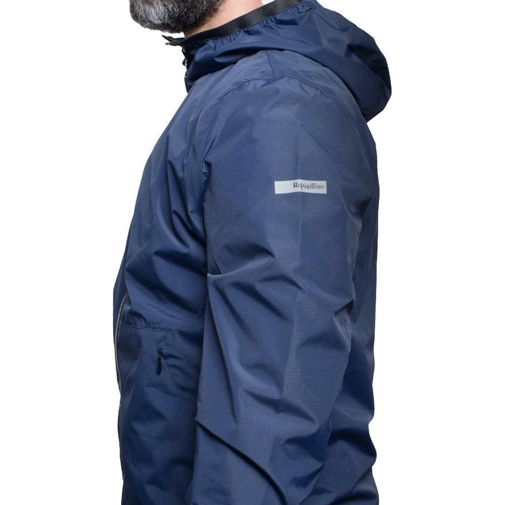 Front view with bag zipped and handles upright.