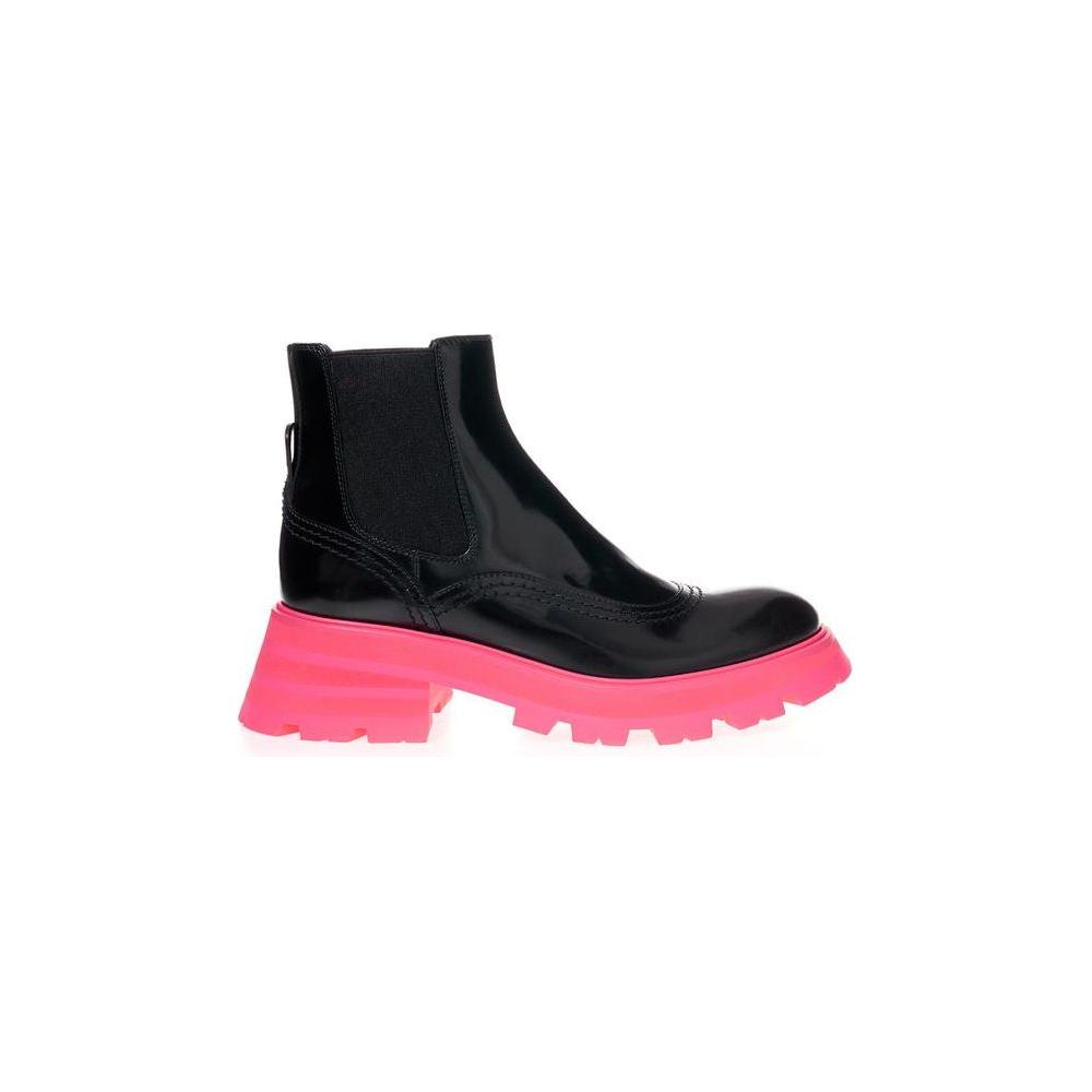 Alexander McQueen Black Leather Chelsea Boots