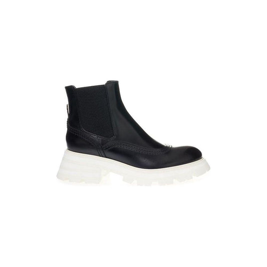 Alexander McQueen Elegant Leather Boots in Timeless Black AL-202676-EU37/US7