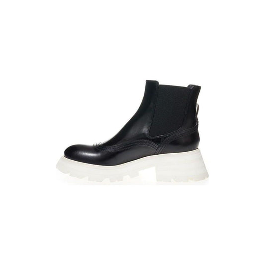 Alexander McQueen Elegant Leather Boots in Timeless Black AL-202676-EU37/US7