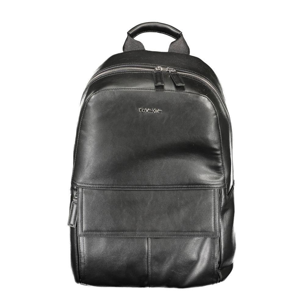 Front view with bag zipped and handles upright.
