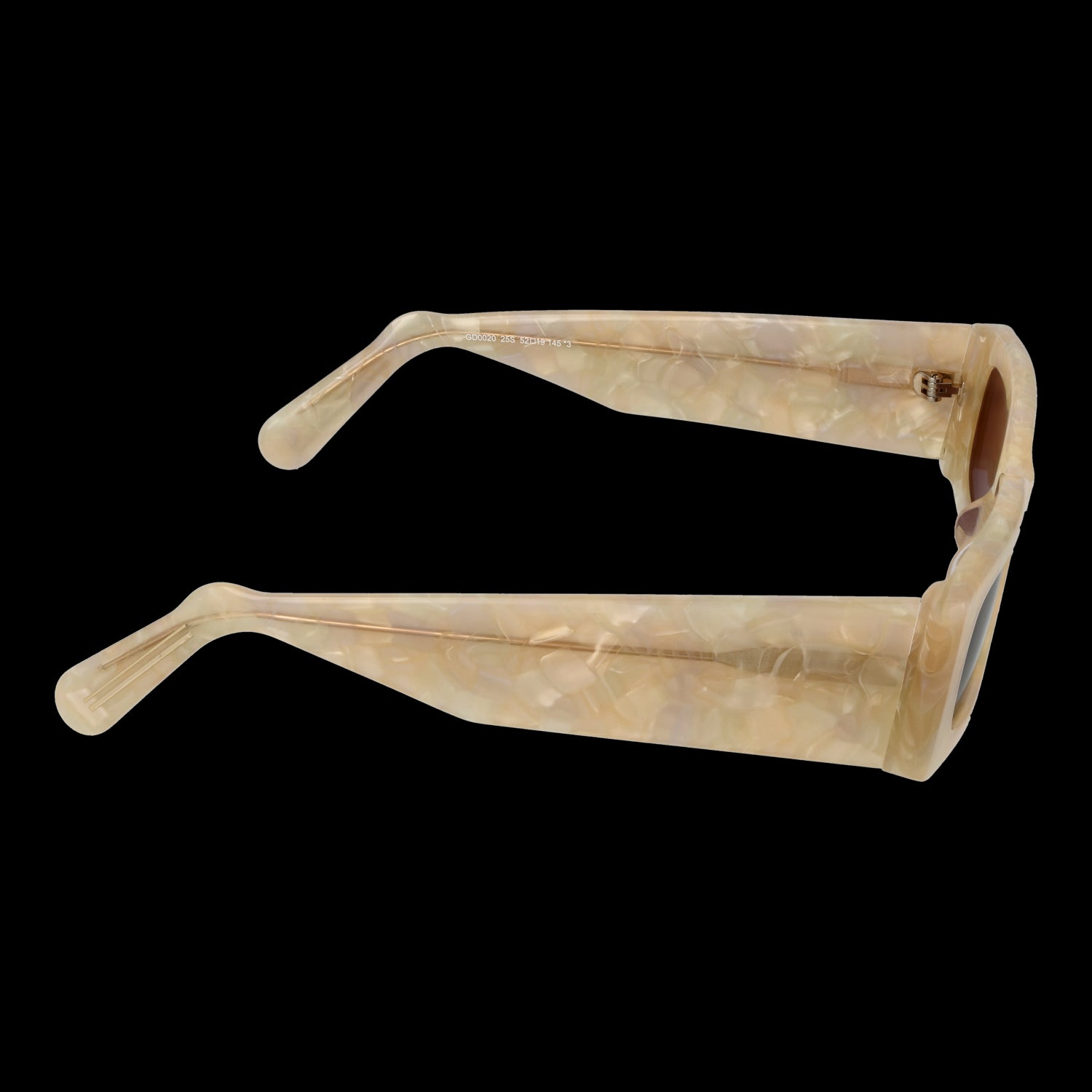 Front view with bag zipped and handles upright.